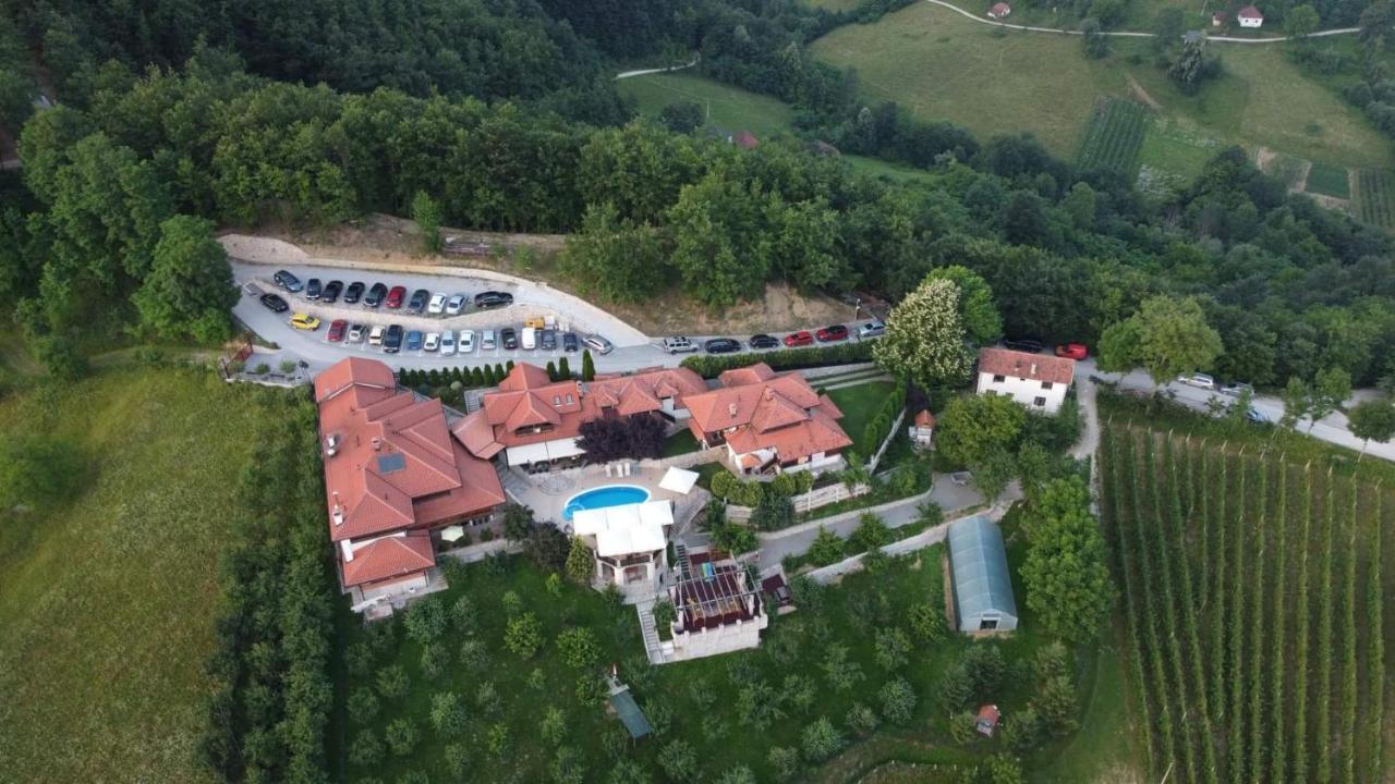 Lux Smestaj Ivanjicki Konaci 이바니차 외부 사진